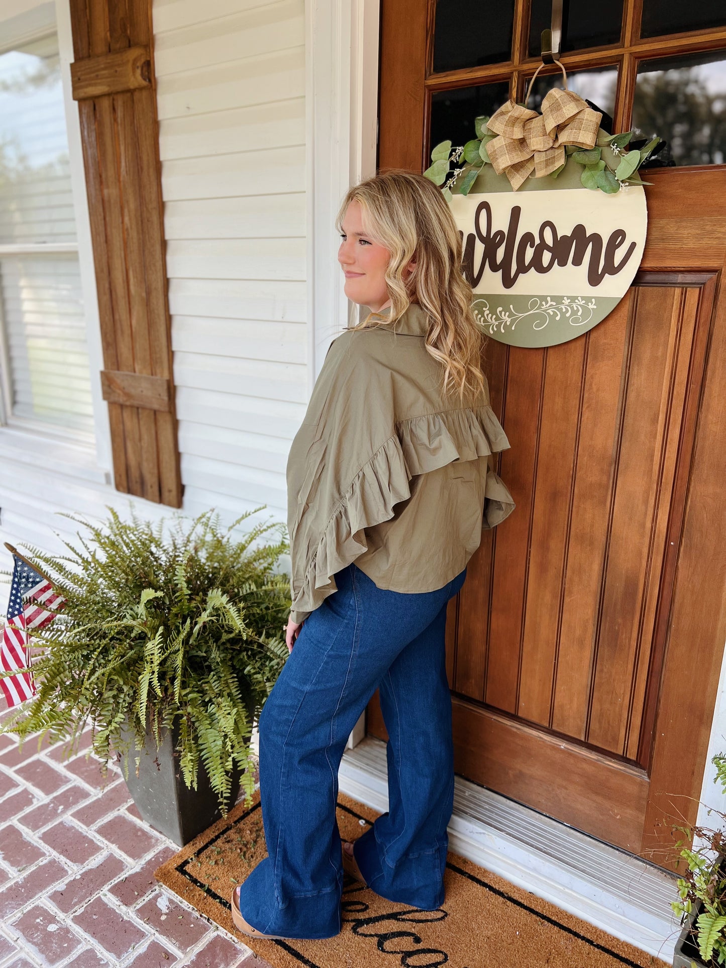 Poplin Ruffle Back Button Up Top