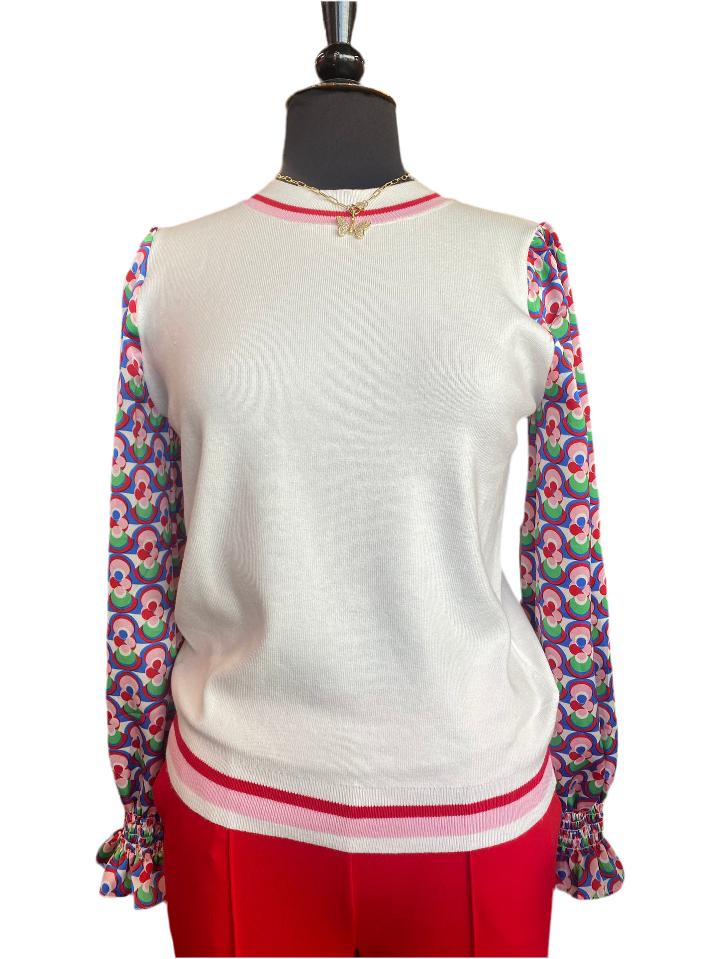 CREAM SWEATER WITH COLORFUL SLEEVE