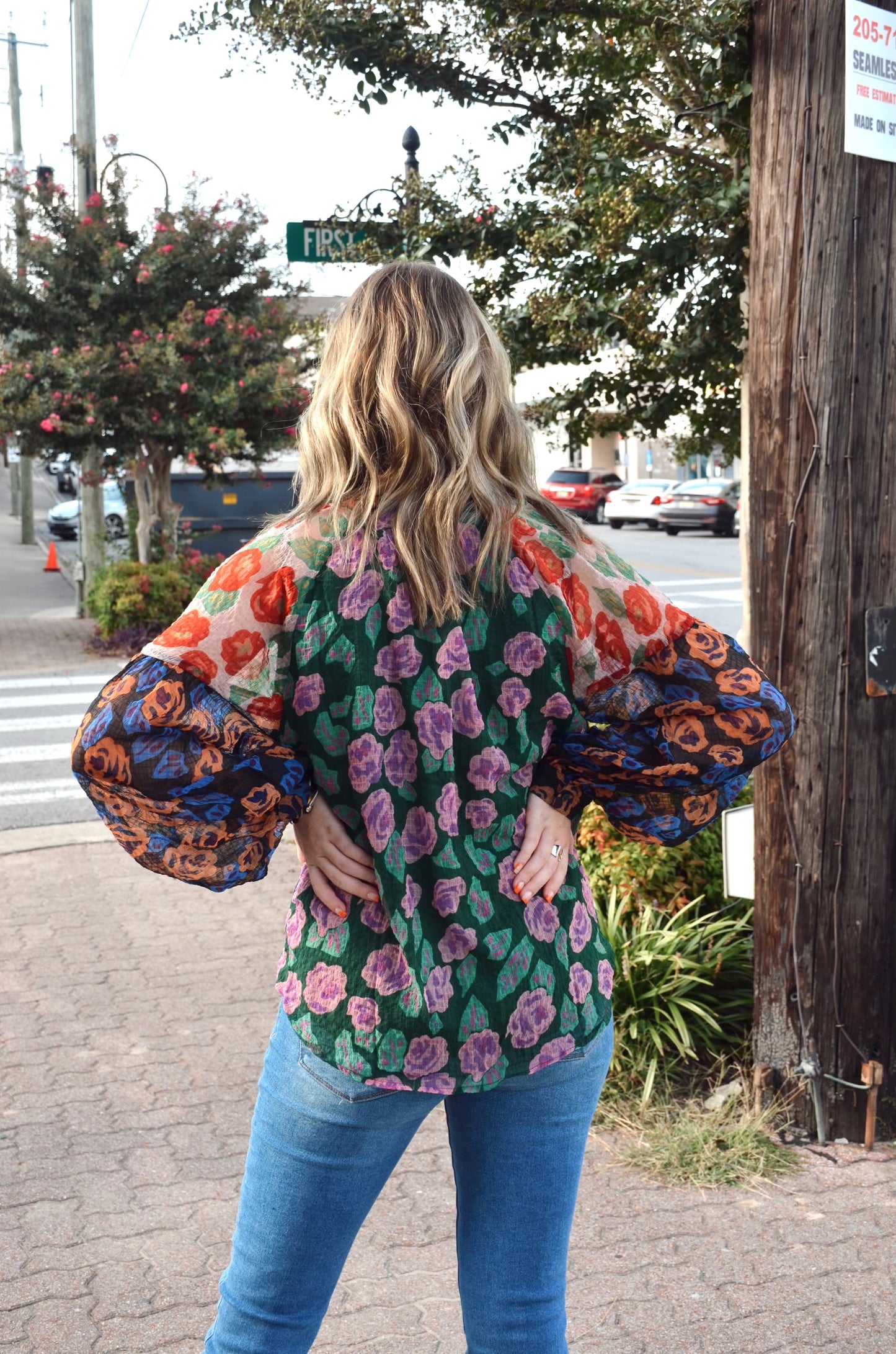 FLORAL BUTTON TOP