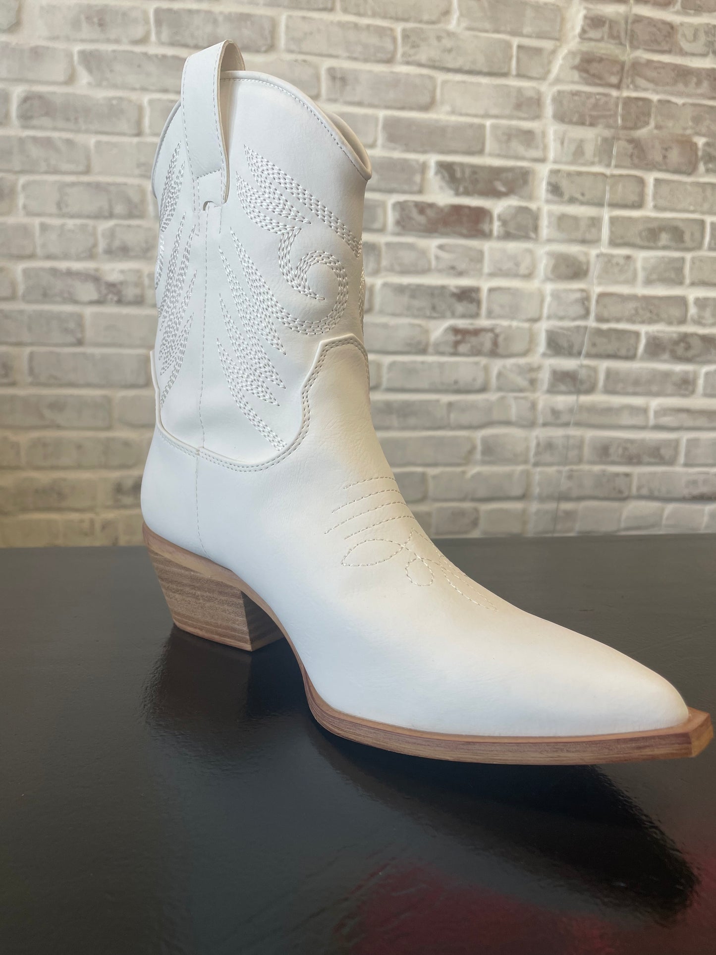 Short White Cowgirl Boot