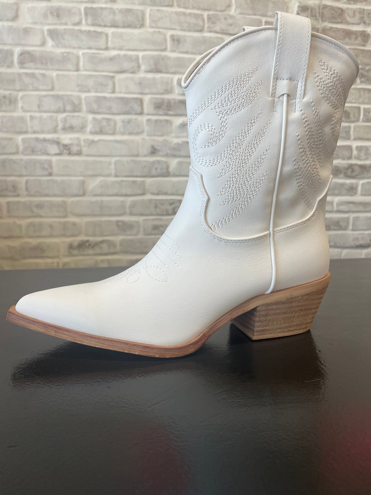 Short White Cowgirl Boot