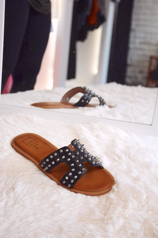 “Brie” Black Flat by ShuShop